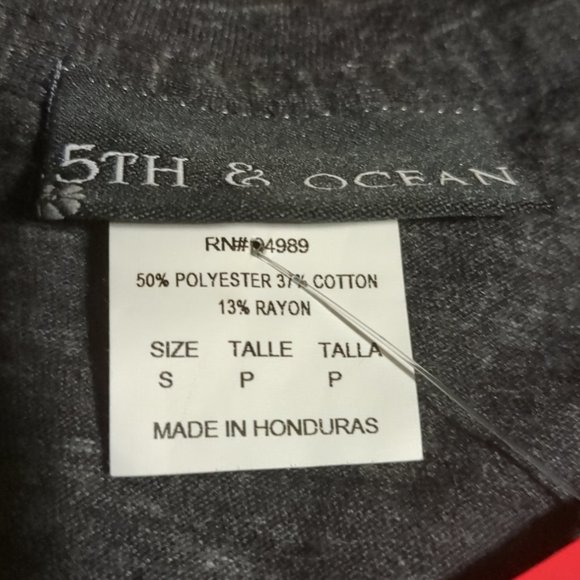 Woman's Small New With Tags DC United MLS Licensed 5th & Ocean Tee - Picture 2 of 3